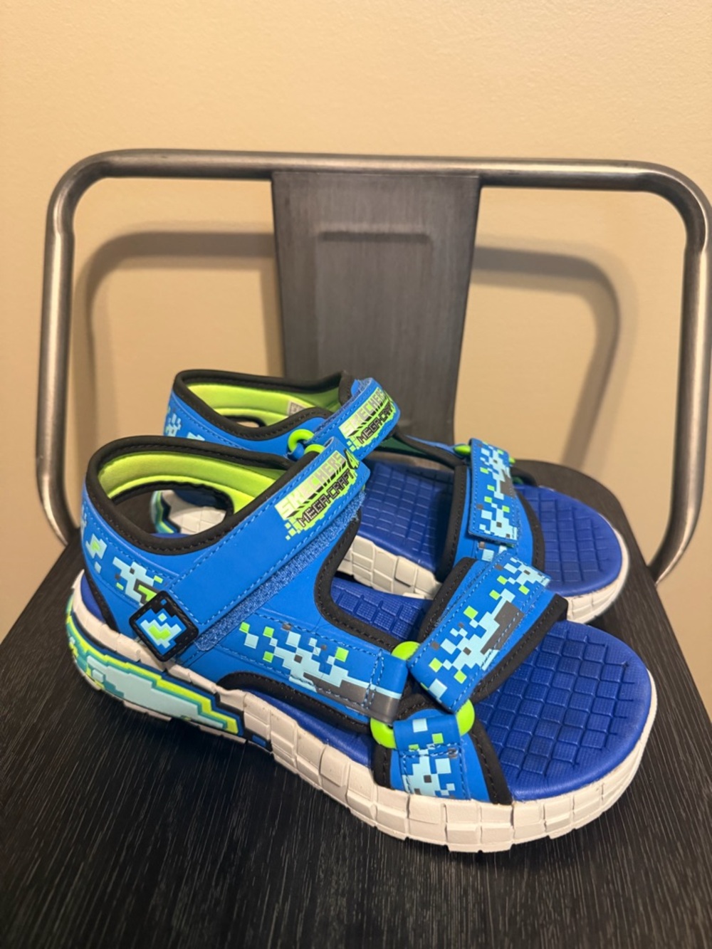 Skechers Minecraft Mega-Craft Sandals Boys 3 Blue Pixel Gamer Shoes